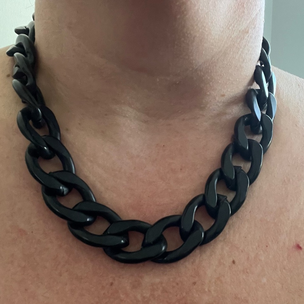 Black matte thick chain necklace